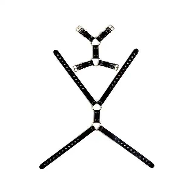 Virgite - Men Body Harness Mod. 5. Harness z ekologicznej skóry wyposażony w dwa pierścienie połączone skórzanym paskiem prosto z Hiszpanii