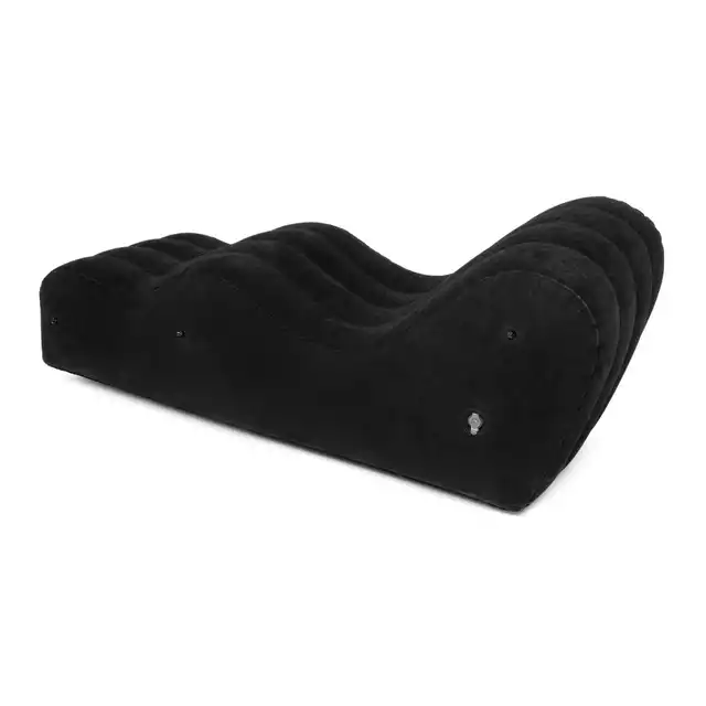 Bedroom Fantasies - The Lounger Inflatable Bench Black. Nadmuchiwana ławka erotyczna, która łączy komfort, elastyczność i kreatywność w zabawie