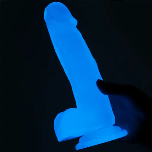 LoveToy -  Dildo 7.5'' Lumino Play. Świecące w ciemności realistyczne dildo