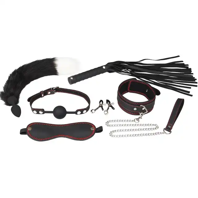 Erospace - Wild Play BDSM 7pcs Set.  Zestaw BDSM z kneblem, obrożą, smyczą, zaciskami na sutki, opaską na oczy i silikonowym korkiem analnym dla prawdziwych miłośników kontrolowanej przyjemności
