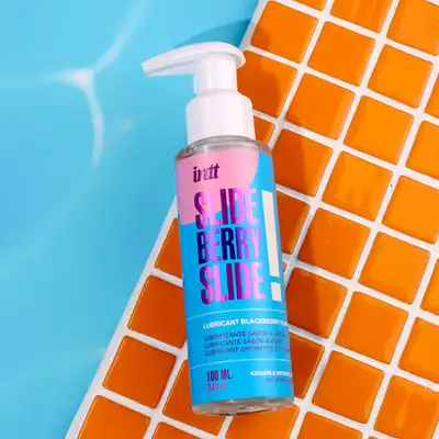 Intt - Slide Berry Slide! Jadalny lubrykant o smaku jeżyny dla zmysłowych doznań solo i we dwoje.