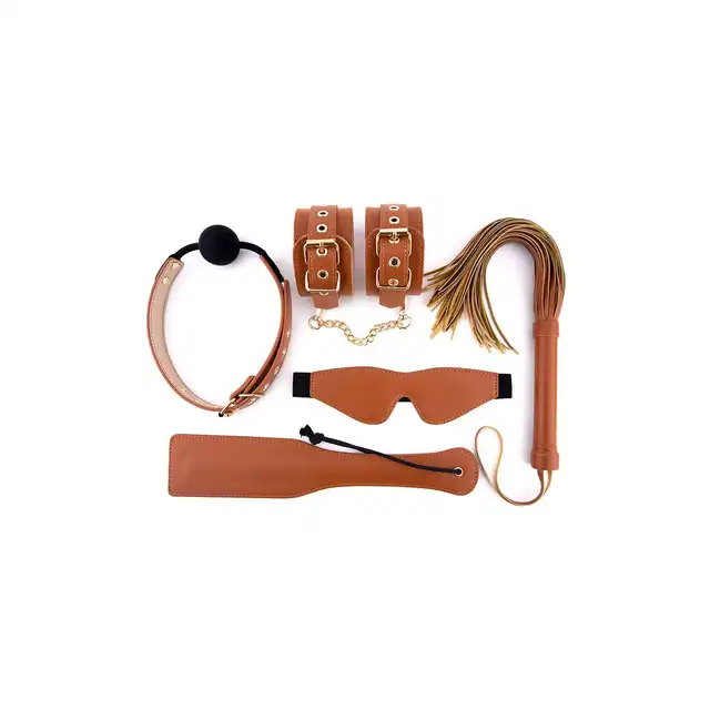 Blaze - Elite Bdsm Set Cognac Vegan Leather. Luksusowy zestaw BDSM ze sztucznej skóry w ciepłym odcieniu koniaku