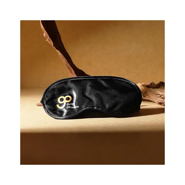 Guilty Pleasure - Blindfold with Logo. Elegancka i funkcjonalna maska na oczy zdobiona logo marki Guilty Pleasure