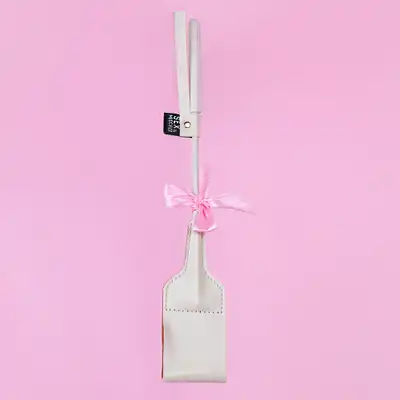 Sportsheets - Peaches `n CreaMe Riding Crop. Słodki i stylowy bat do soft BDSM, słodkie doznania w zasięgu ręki