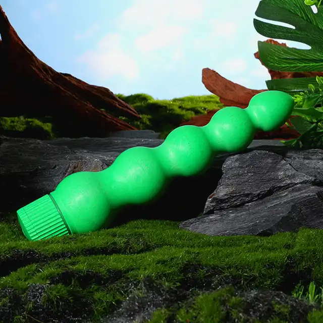 Fuck Green - Eco Vibrator.  Ekologiczny wibrator, który zadba o Twoje potrzeby, nie szkodząc środowisku. 