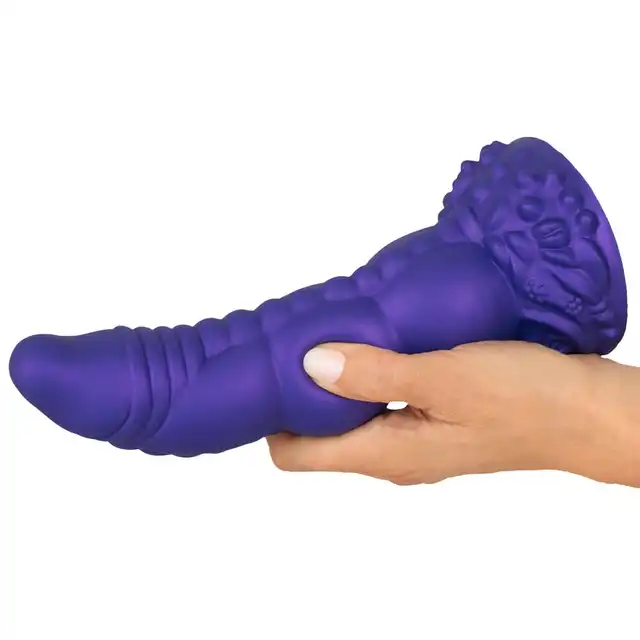 Beasty Cocks - Demon of Desire.  Dildo w stylu fantasy z przyssawką, metaliczny wygląd, elastyczny silikon i głęboka stymulacja