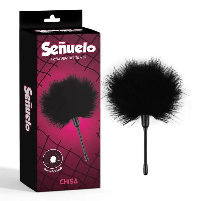Chisa - Senuelo Pleasure Feather Tickler. Puszyste, figlarne piórko idealne do gry wstępnej i BDSM