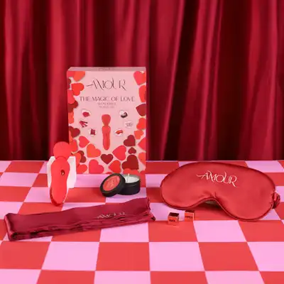 Amour - The Magic Of Love Wonderful Wand Kit. Zestaw erotyczny z magiczną różdżką, odkryj magię zewnętrznej stymulacji