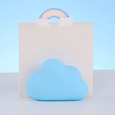 Blush - Play with me Cuddle Cloud Body Massager Blue. Uroczy stymulator łechtaczki w kształcie chmurki