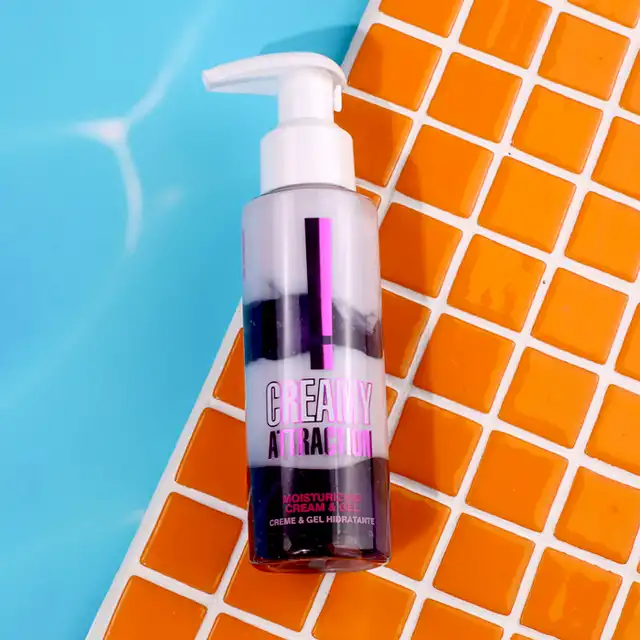 Intt - Creamy Attraction Black Berry. Jadalny kremowo-żelowy afrodyzjak o smaku jeżyny do pocałunków i masażu.