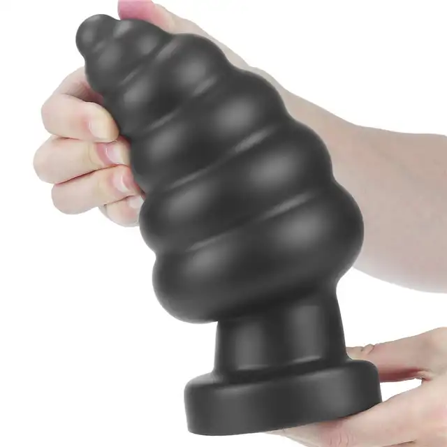 LoveToy - King Sized Vibrating Anal Cracker. Ekstra gruby, z 3 prędkościami, przyssawką i realistycznym pvc
