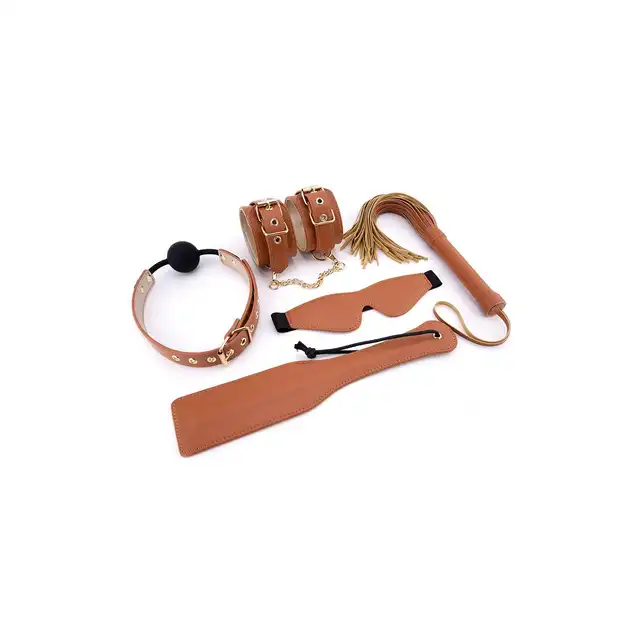Blaze - Elite Bdsm Set Cognac Vegan Leather. Luksusowy zestaw BDSM ze sztucznej skóry w ciepłym odcieniu koniaku