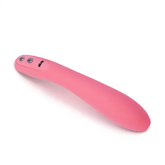 Je Joue - ILY The Wand Pink. Kompaktowy wibrator z mocnymi wibracjami genialnie stymulującymi punkt G