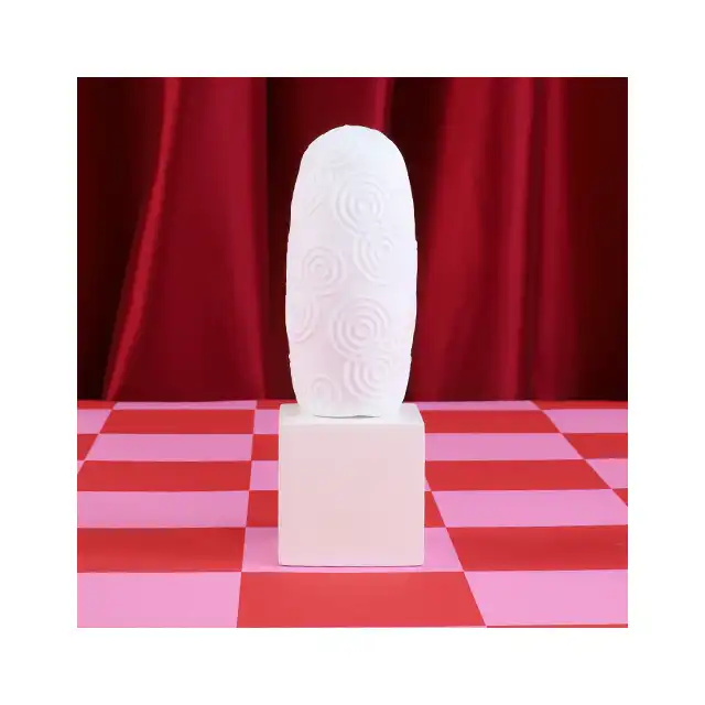 ToyJoy - Hero Medium Masturbator Rings. Ergonomiczny masturbator o teksturze stymulujących okręgów, idealnie dostosowany do Twoich pragnień