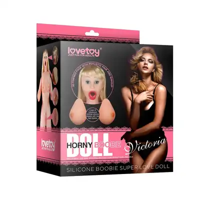 Lovetoy - Horny Boobie Doll Victoria. Realistyczna sex lalka, zapewnia intensywne doznania dzięki silikonowym piersiom, pochwie i tyłkowi