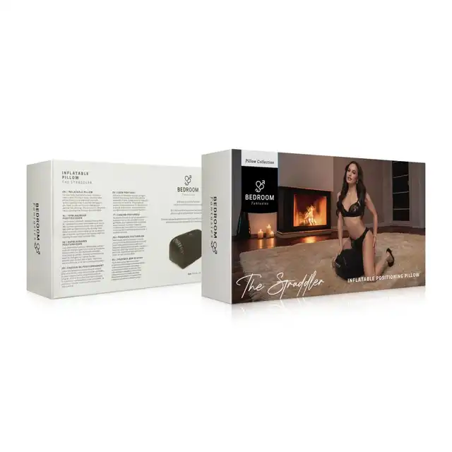 Bedroom Fantasies - The Straddler Inflatable Pillow Black. Poduszka z otworem na ulubioną zabawkę, oferuje przyjemność bez użycia rąk