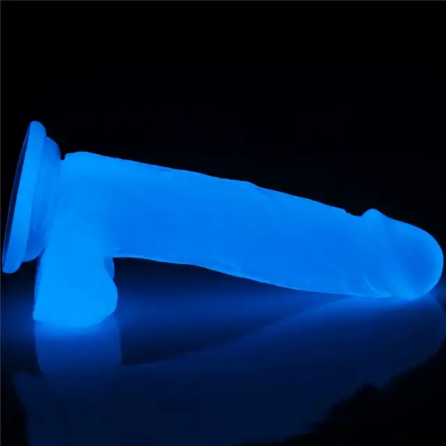 LoveToy -  Dildo 7.5'' Lumino Play. Świecące w ciemności realistyczne dildo