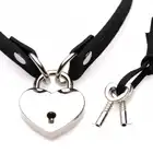 Master Series - Lock-It Heart Choker With Lockable Heart. Choker z zamykanym srebrnym serduszkiem, choker z wegańskiego materiału