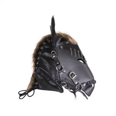 O-Products - Unique Leather Horse Head Mask. Niesamowita, realistyczna maska konia.