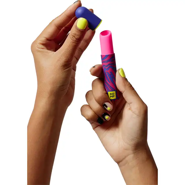 Romp - Lipstick. Kompaktowy i kolorowy stymulator łechtaczki. Idealne połączenie elegancji, wygody i zaawansowanej technologii.