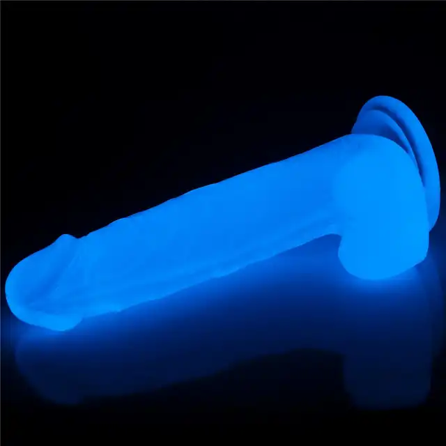 LoveToy -  Dildo 7.5'' Lumino Play. Świecące w ciemności realistyczne dildo
