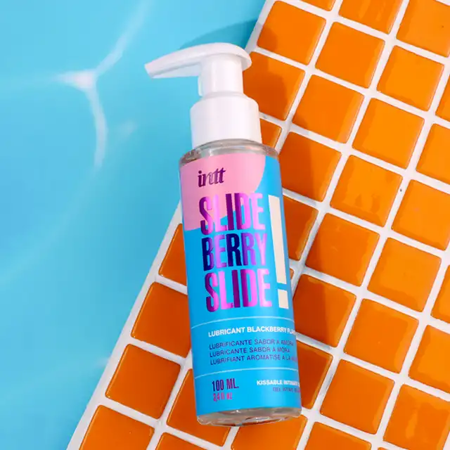 Intt - Slide Berry Slide! Jadalny lubrykant o smaku jeżyny dla zmysłowych doznań solo i we dwoje.