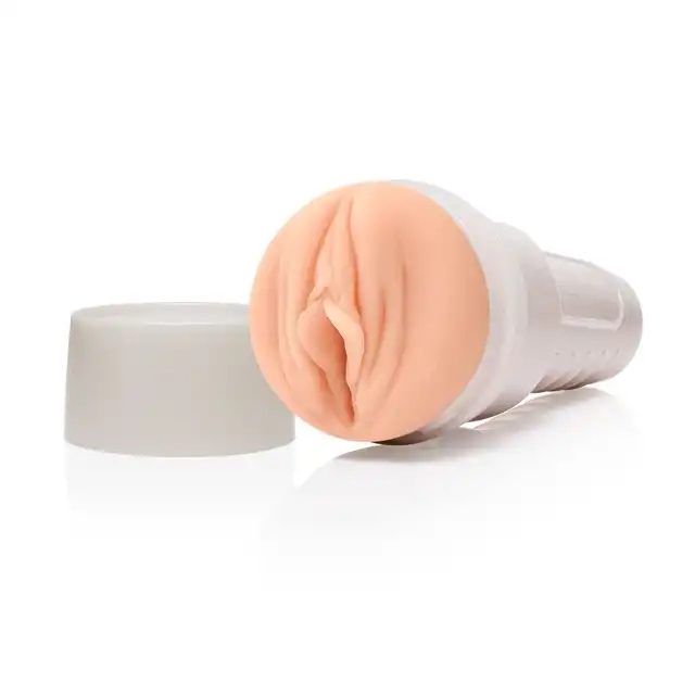 Fleshlight Girls - Sky Bri Celestial Beige. Realistyczny masturbator w kształcie pochwy, genialne doznania z najgorętszą gwiazdą branży porno