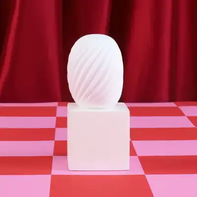 ToyJoy - Hero Mini Masturbator Spiral. Spiralny, ergonomiczny masturbator, który oferuje niezrównane doznania dzięki swojej strukturze