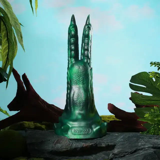 LoveToy - Savage Charm Double-Claw. Fantazyjne podwójne silkonowe dildo z pazurami i wibracjami. SUPER MOCNE!!!