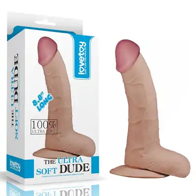 Lovetoy - The Ultra Dude 8.8 inch Long. Realistyczne, ultra miękkie dildo z przyssawką, pozwala w pełni wczuć się w doznania
