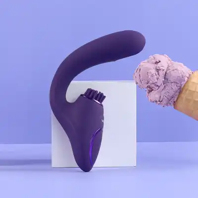 Vive - Gen Triple Motor G-Spot Vibrator with Pulse Wave and Vibrating Bristles Purple. Wibrator punktu G, niezrównana rozkosz dzięki trzem silnikom i pulsacyjnej fali