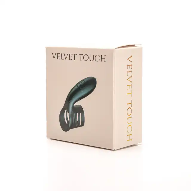 Velvet Touch - Pierścień Wibrujący Ładowany NIebieski. Stylowy i funkcjonalny wibrujący pierścień erekcyjny, który łączy elegancki design z potężną stymulacją.