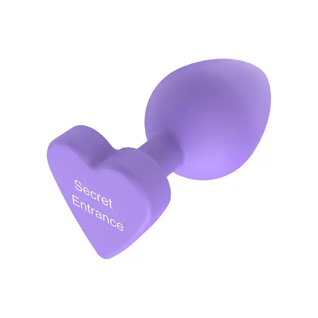 Anal Play - Booty Sweethearts "Secret Entrance" Plug - Uroczy silikonowy korek analny z podstawą w kształcie serduszka i zadziornym napisem.