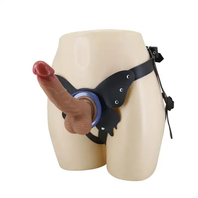Pretty Love – Wells. Zestaw dildo 15cm z silikonową uprzężą i innowacyjnym systemem mocowania push-and-play