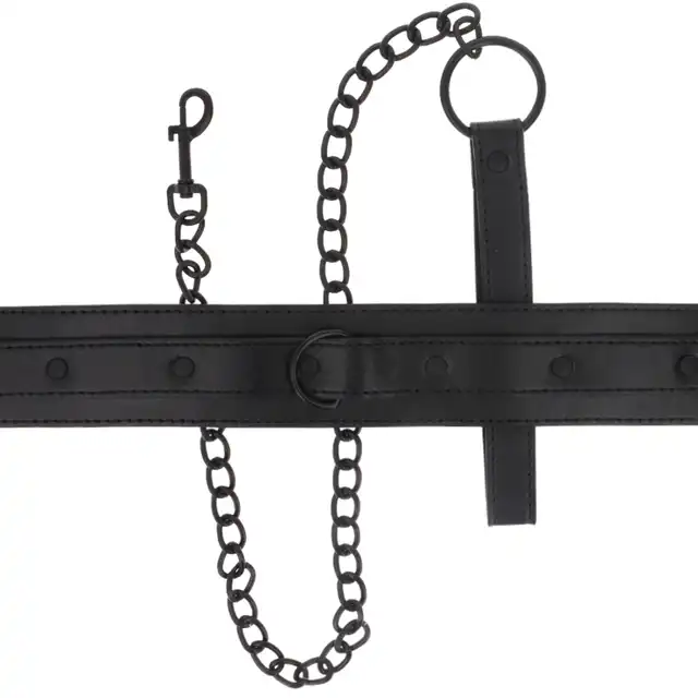 Intense - Fetish Collar. Elegancka, klasyczna czarna obroża z wegańskiej skóry i smyczą. 