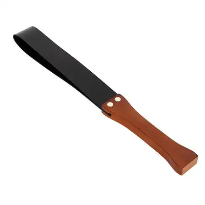 O-Products - Paddle with Wooden Handle - Klasyczna packa z solidną drewnianą rączką. Niezbędny element każdej kolekcji akcesoriów BDSM!