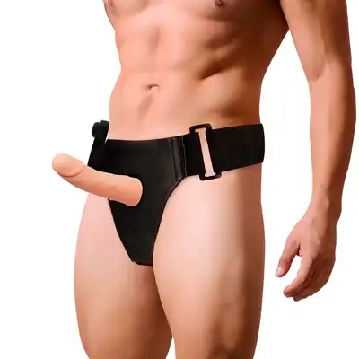 Harness Attraction - Marcos. Męski strapon z wibracjami, przedłużka z uprzężą 15 cm 