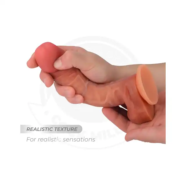 Cock Miller - Hyperrealistic Dildo 7,6" - Hiperrealistyczne dildo z mocną przyssawką i elastycznym rdzeniem o długości 19,3 cm.