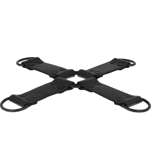 Intense - Fetish Hog Tie. Czarne akcesorium z ekoskóry, ogranicza ruchy idealne połączenie z kajdankami. 