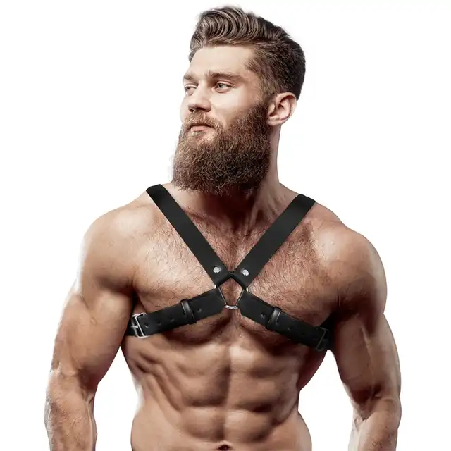 FETISH Submissive Attitude – Harness. Męska regulowana uprząż na klatkę piersiową z ćwiekami. 