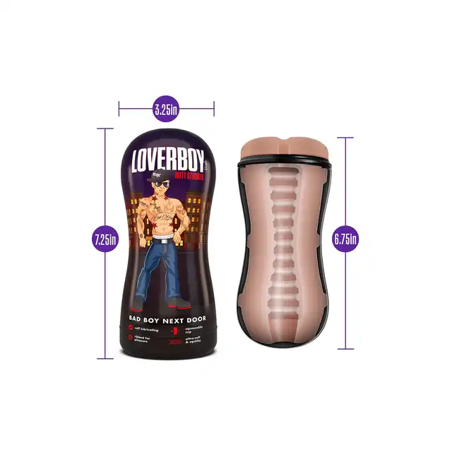 Blush Coverboy - Bad Boy Next Door Butt Stroker - kompaktowy masturbator niegrzeczny chłopak z funkcją samonawilżania i regulacją podciśnienia.