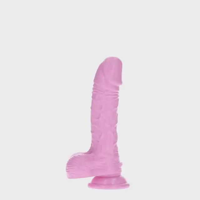 Toyz4Lovers - Dan Bubblegum Scented Dildo 18 cm - Aromatyzowane, realistyczne dildo o zapachu gumy balonowej. Klasyczna forma w wyjątkowym wydaniu.