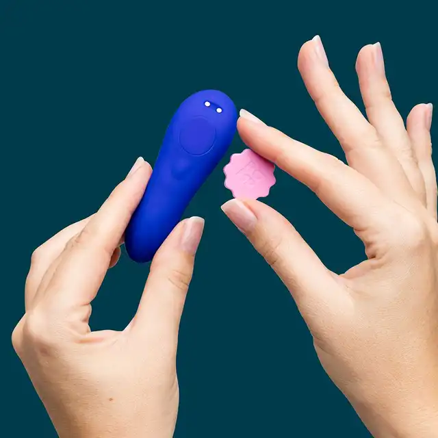 Romp - Party - Nowoczesny wibrator do bielizny, zaprojektowany z myślą o dyskretnej stymulacji i pełnej swobodzie użytkowania. 7 poziomów wibracji, cicha praca, wodoodporność IPX7.