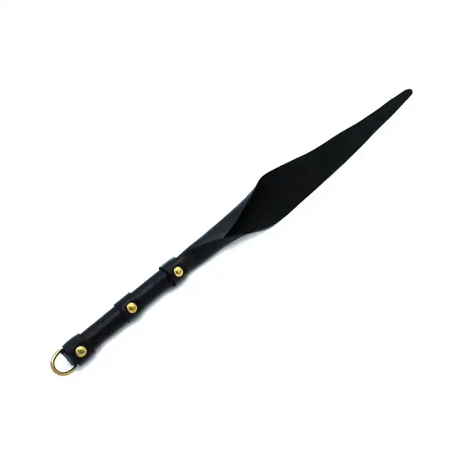 O-Products - Black Leather Single Flap Whip Gold D-Ring - Elegancka, skórzana szpicruta ze złotymi zdobieniami.