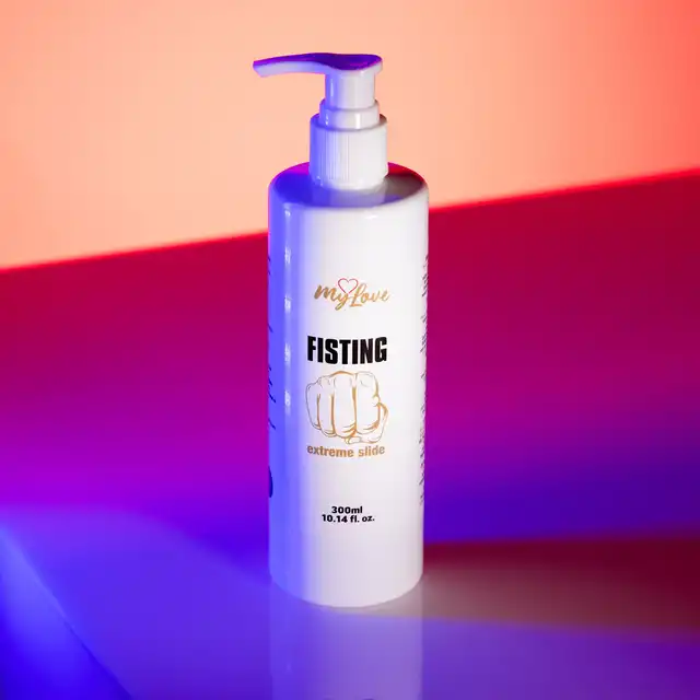 MyLove - Fisting Extreme Slide 300 ml - Żel do fistingu o wiśniowym zapachu-  maksymalny poślizg, wysoka wydajność i pełna kontrola!