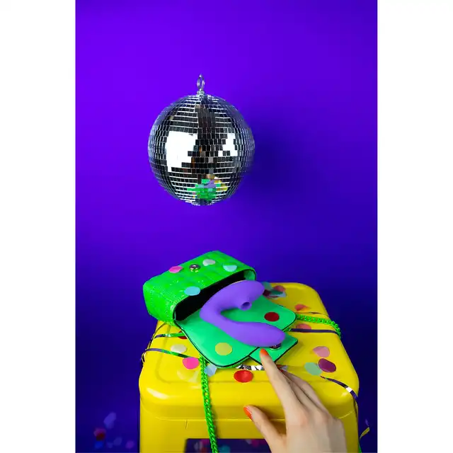 Romp - Reverb - Innowacyjny wibrator do punktu G ze stymulacją łechtaczki wyposażoną w technologię Pleasure Air. Podwójna stymulacja, technologia fal powietrznych i pełna kontrola nad intensywnością doznań.