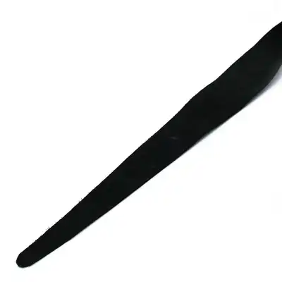 O-Products - Black Leather Single Flap Whip Gold D-Ring - Elegancka, skórzana szpicruta ze złotymi zdobieniami.
