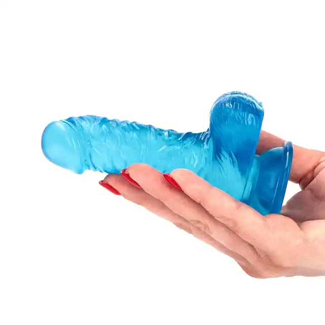 Toyz4Lovers - Jelly Leo Realistic Dildo 13 cm Blue - Kompaktowe niebieskie dildo z jądrami i przyssawką. Doskonałe dla początkujących.