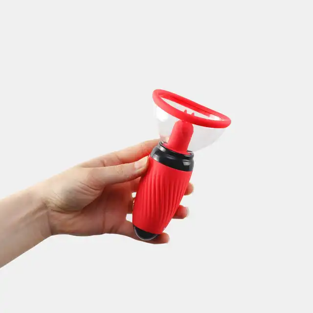 Crushious - Scarlet Vulva Vibrating Tongue &amp; Suction Stimulator - Wibrujący języczek i regulowane ssanie połączone w jednym intensywnym stymulatorze.