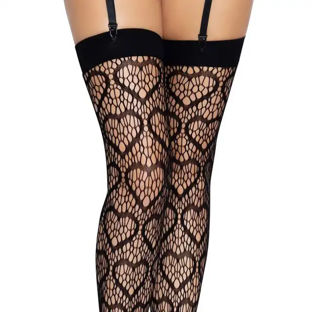 Leg Avenue - Heart Net Thigh Highs. Czarne pończochy z uroczym motywem serduszek. 